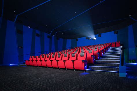 Commercenter Cinemas .